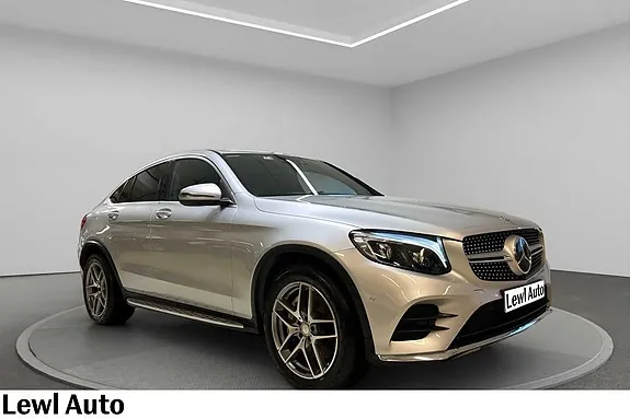 Mercedes-Benz 220 D