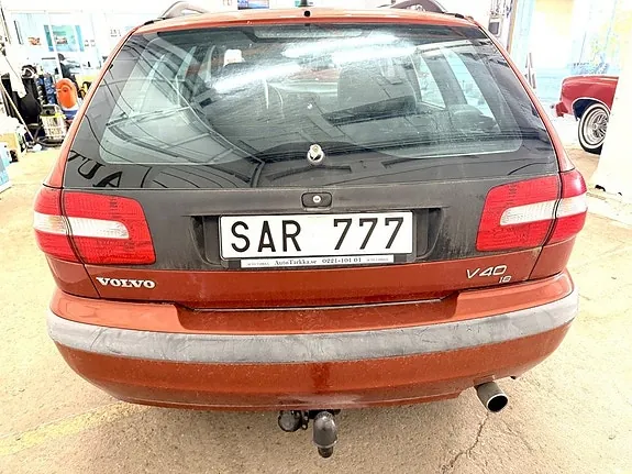 Volvo V40 2001 photo 5