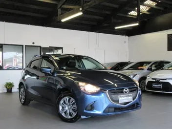 Mazda Demio 2015 photo 2