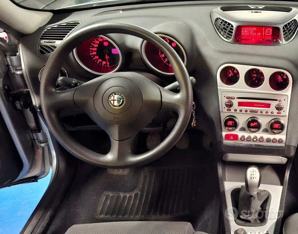 Alfa Romeo 156 2003 photo 4
