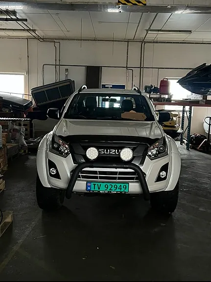 Isuzu D-Max 2017 photo 2