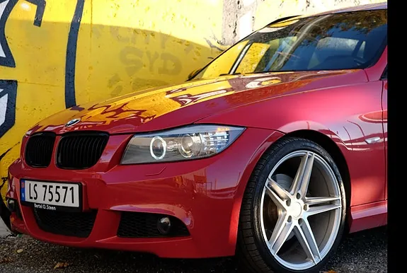 BMW 318D 2010 photo 2