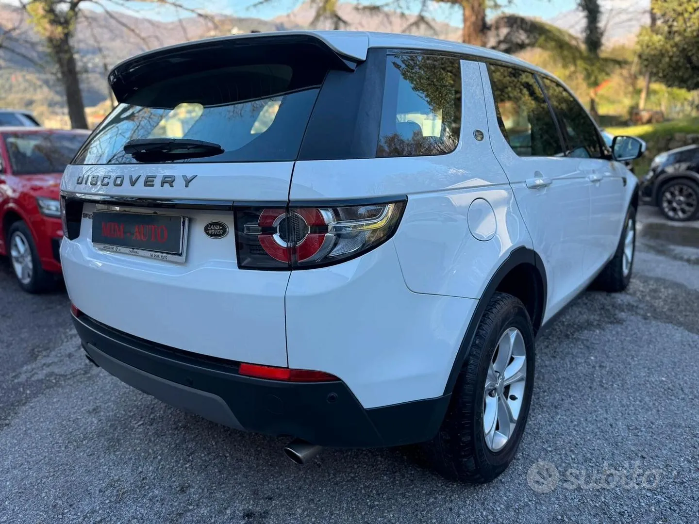 Land Rover Discovery Sport 2016 photo 4