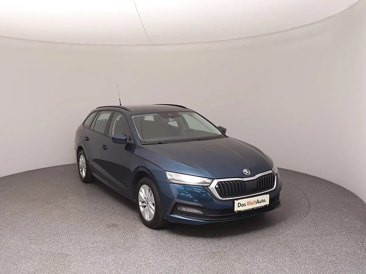 Skoda Octavia 2021 photo 2