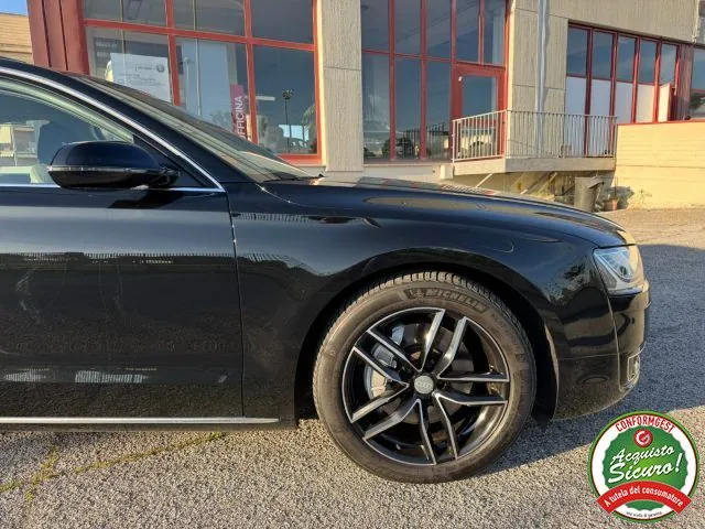 Audi A8 2017 photo 5