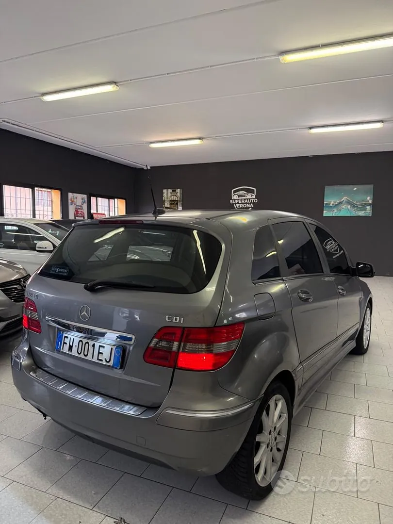 Mercedes-Benz B 180 Cdi 2008 photo 4