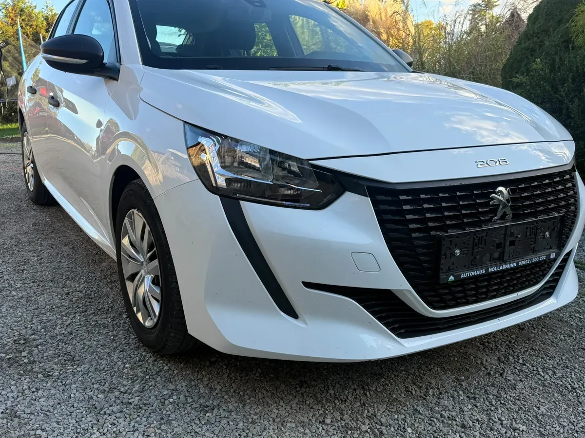 Peugeot 208 2021 photo 2