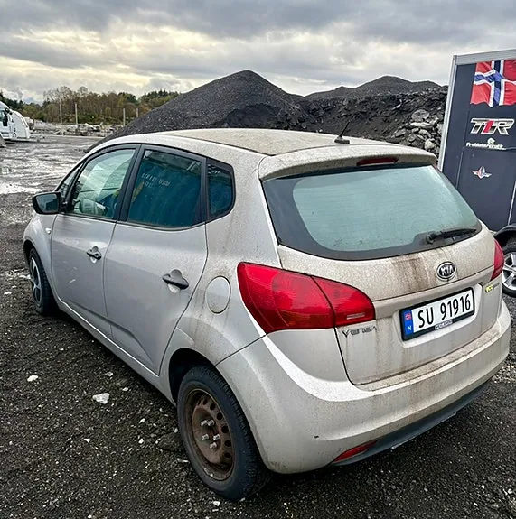 Kia Venga 2010 photo 3