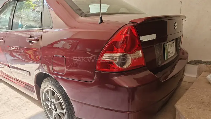 Suzuki Liana