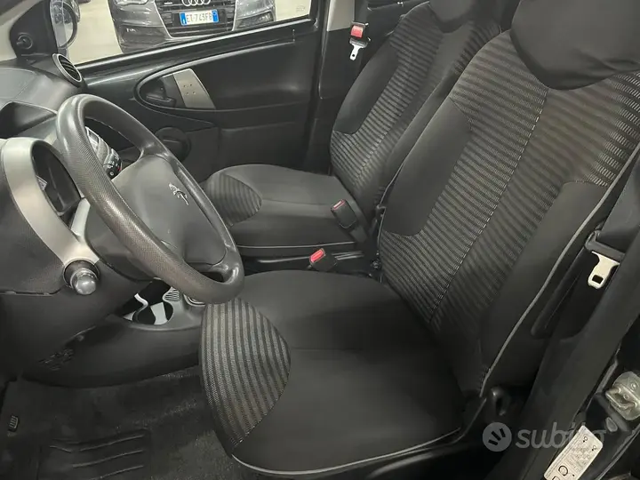 Peugeot 107 2013 photo 4