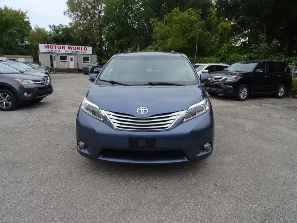 Toyota Sienna 2017 photo 3