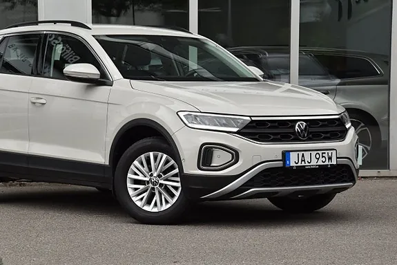 Volkswagen T-Roc 2023 photo 3