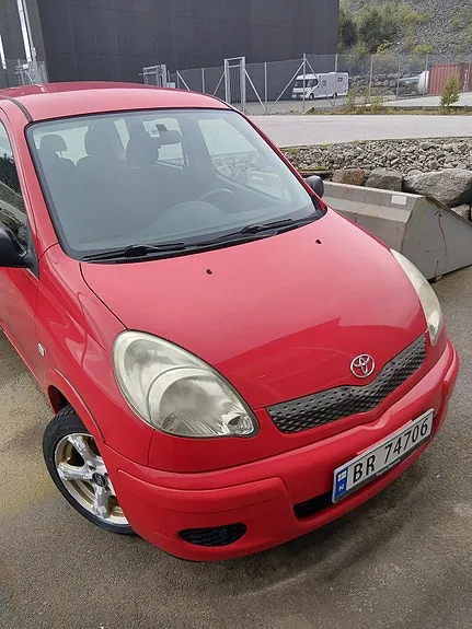 Toyota Yaris Verso 2004 photo 3