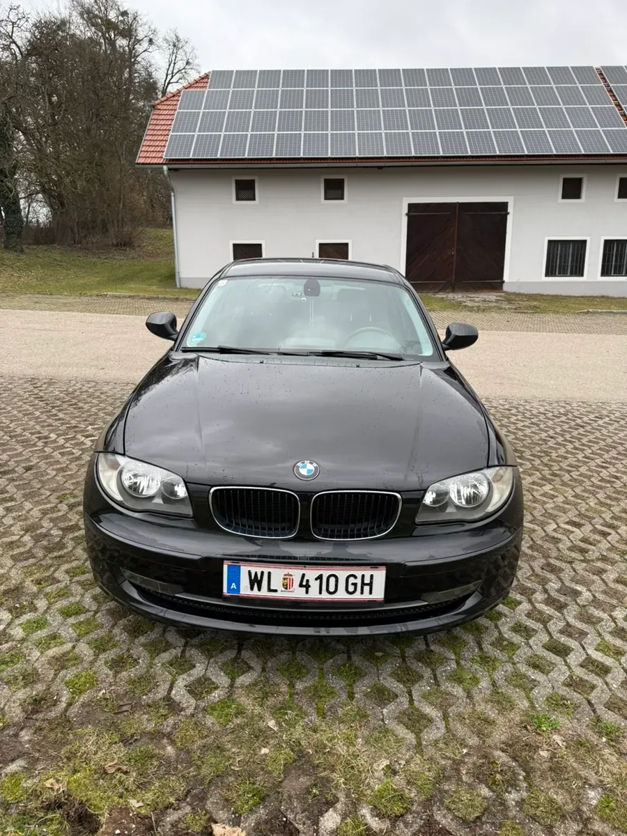 BMW 1 Series 2011 photo 3