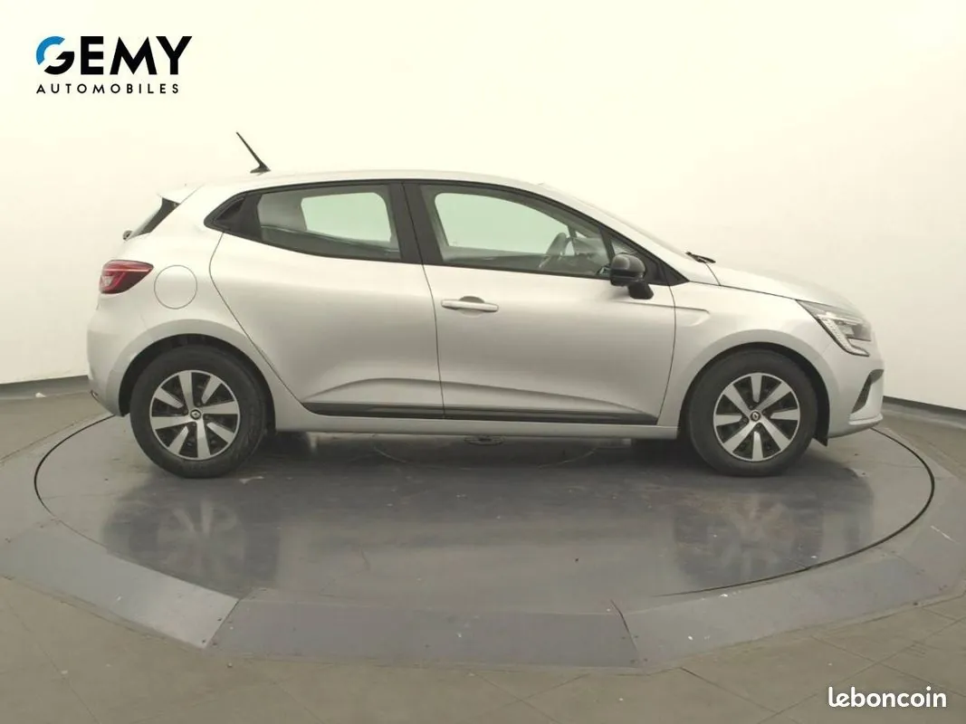 Renault Clio 2023 photo 4