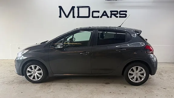 Peugeot 208 2018 photo 2