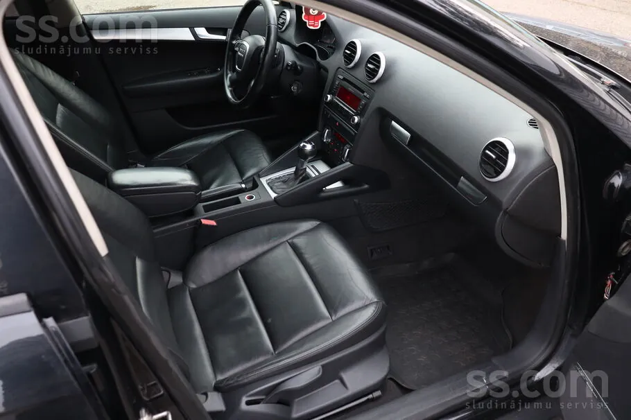Audi A3 2011 photo 5