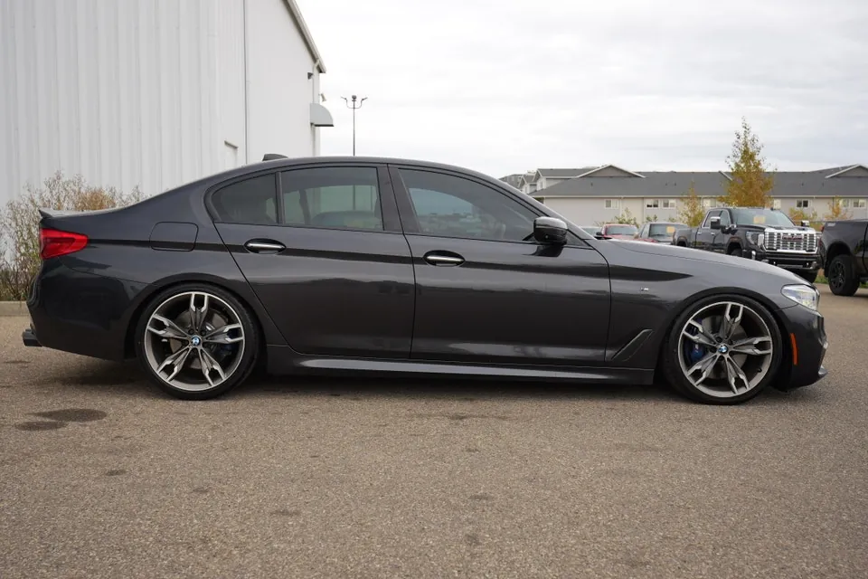 BMW 5 Series 2018 photo 4
