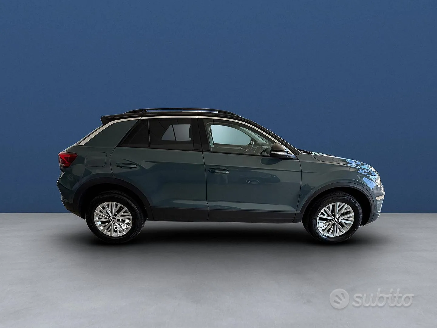 Volkswagen T-Roc 2023 photo 3