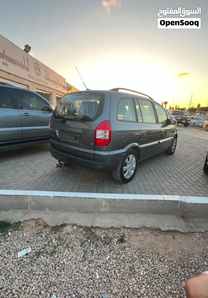 Opel Zafira 2005 photo 3