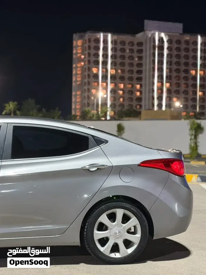 Hyundai Elantra 2012 photo 4