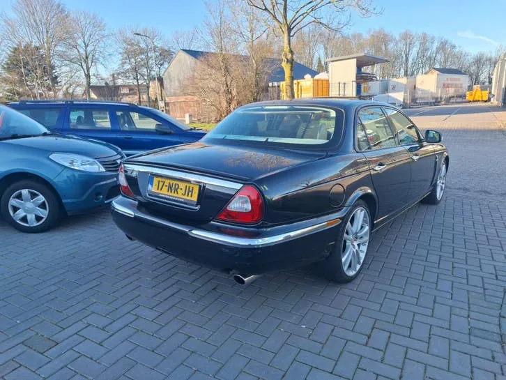 Jaguar Xj 2004 photo 3