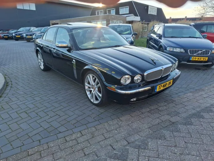 Jaguar Xj 2004 photo 2