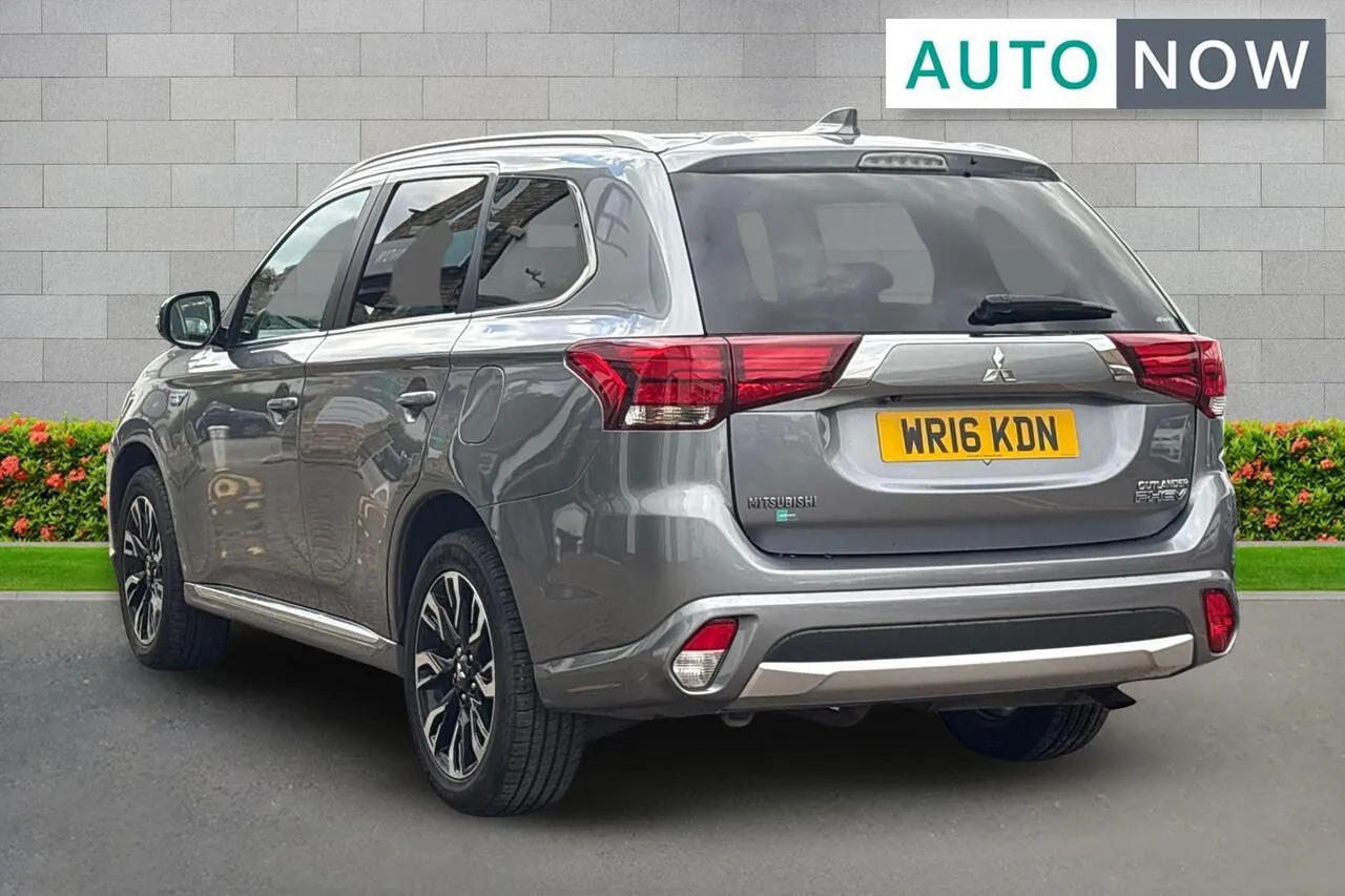 Mitsubishi Outlander 2016 photo 3