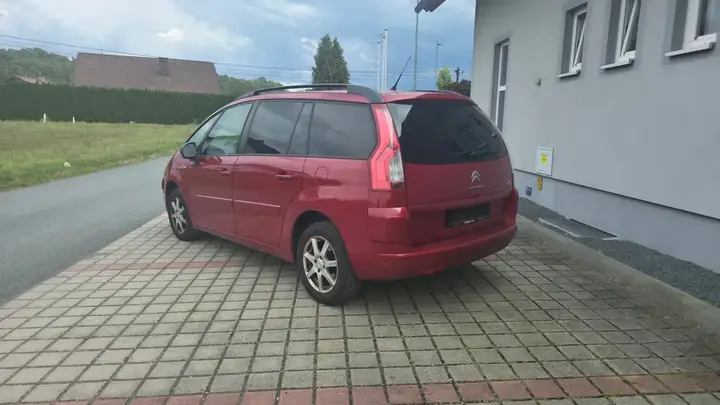 Citroen Grand C4 Picasso 2011 photo 3
