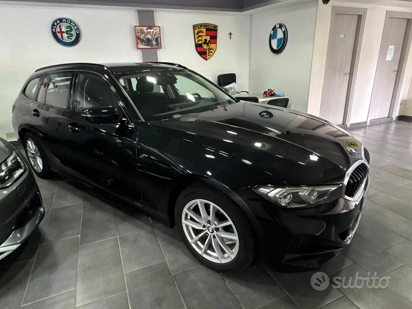 BMW 318D 2023 photo 4