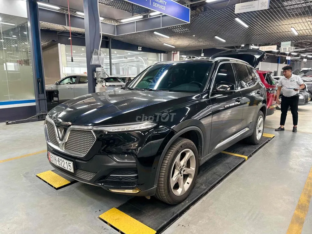 Vinfast Lux Sa2.0 2019 photo 2