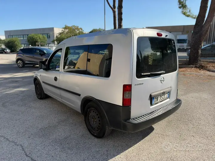 Opel Combo 2009 photo 3