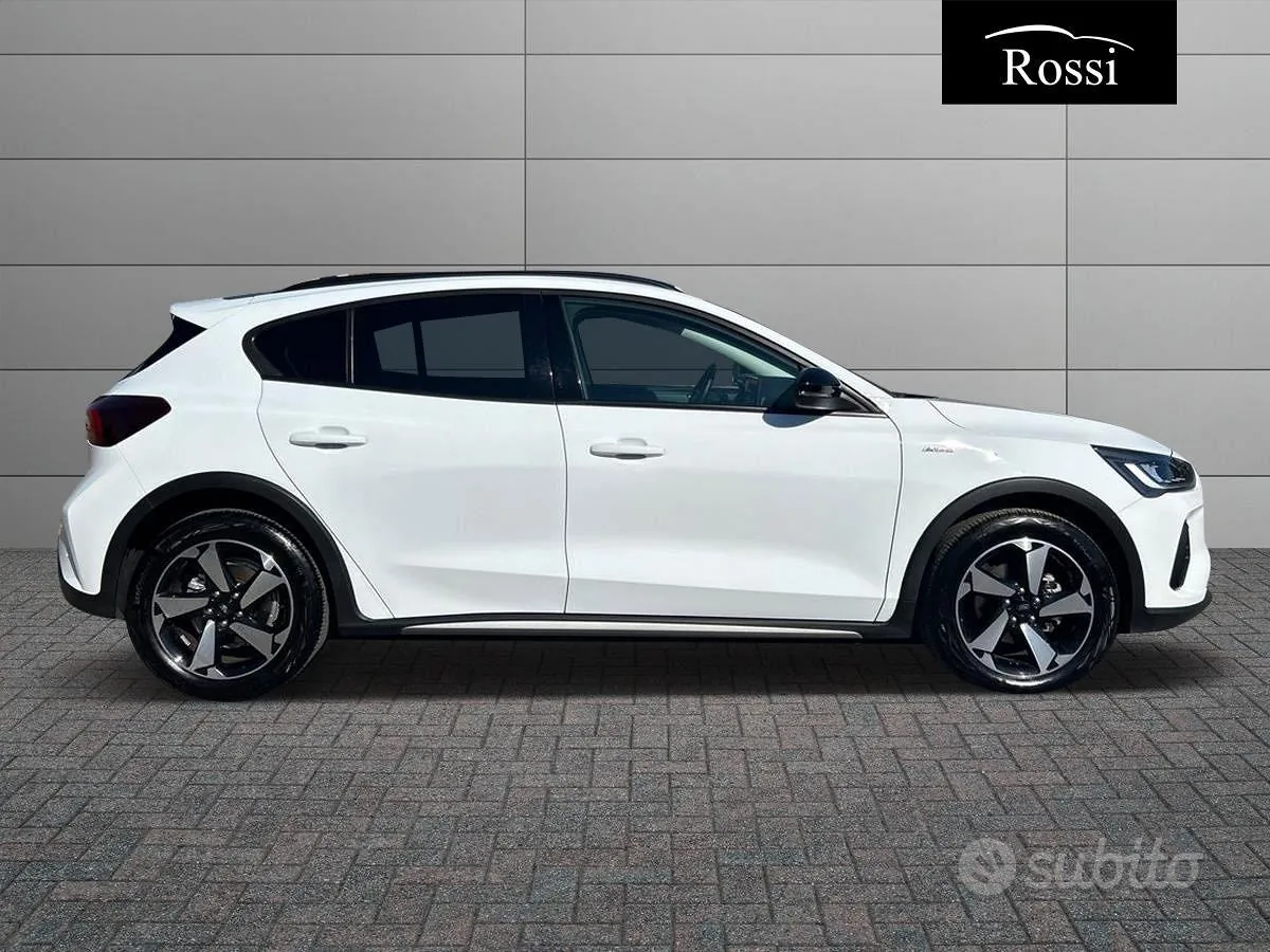 Ford Focus 2023 photo 5