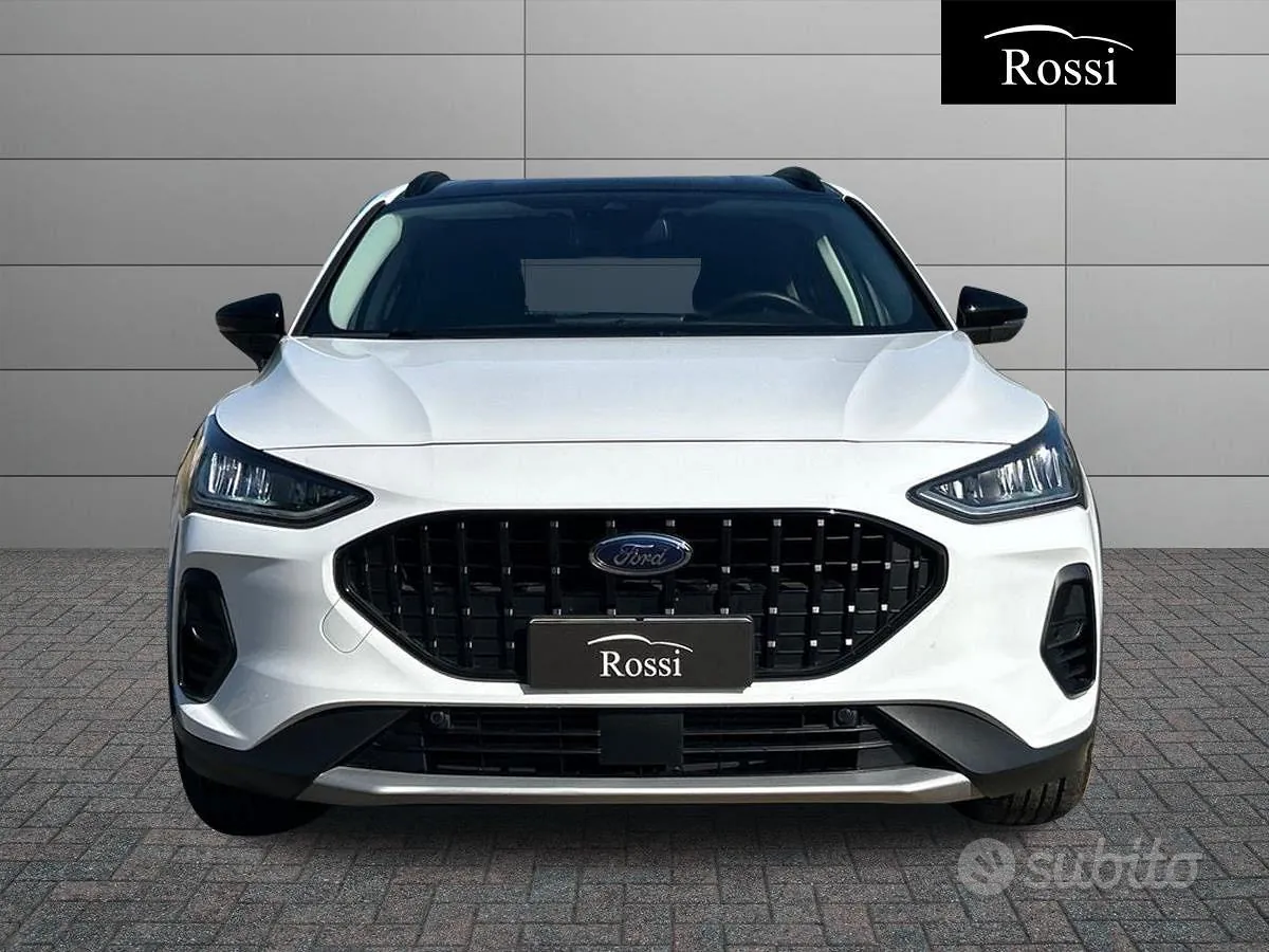 Ford Focus 2023 photo 3