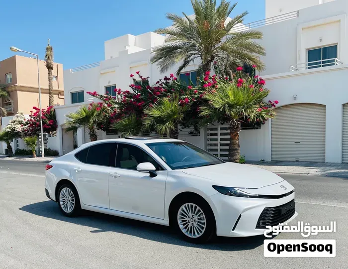 Toyota Camry 2026 photo 2