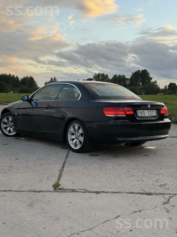 BMW E93 2007 photo 3