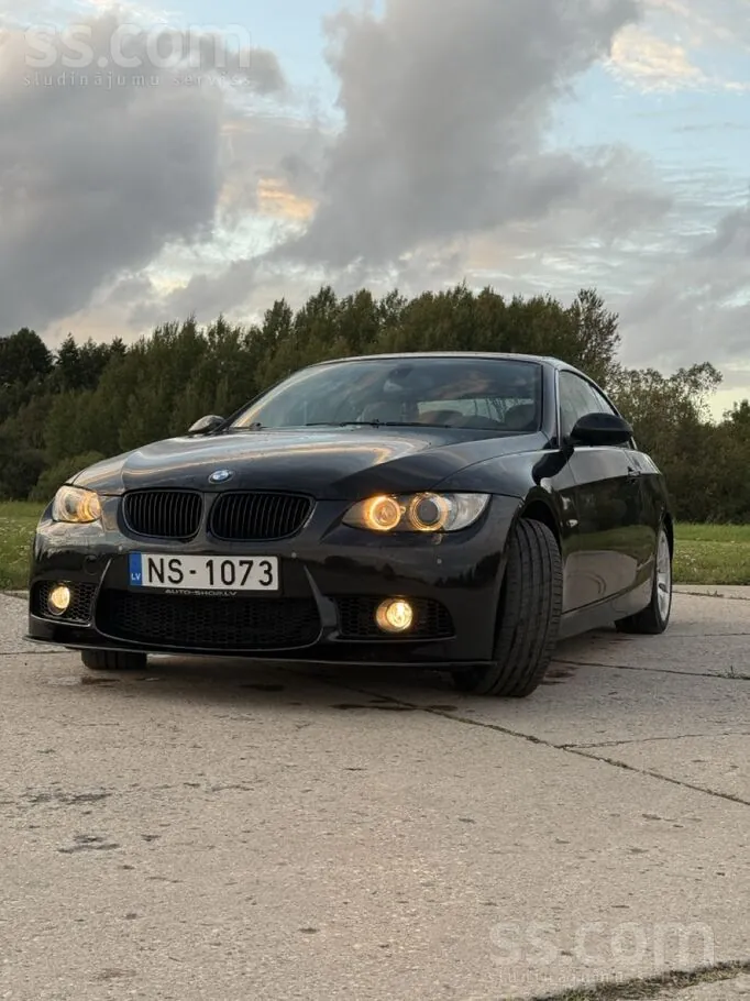 BMW E93 2007 photo 5