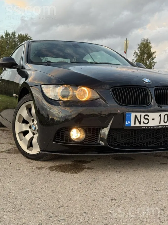 BMW E93