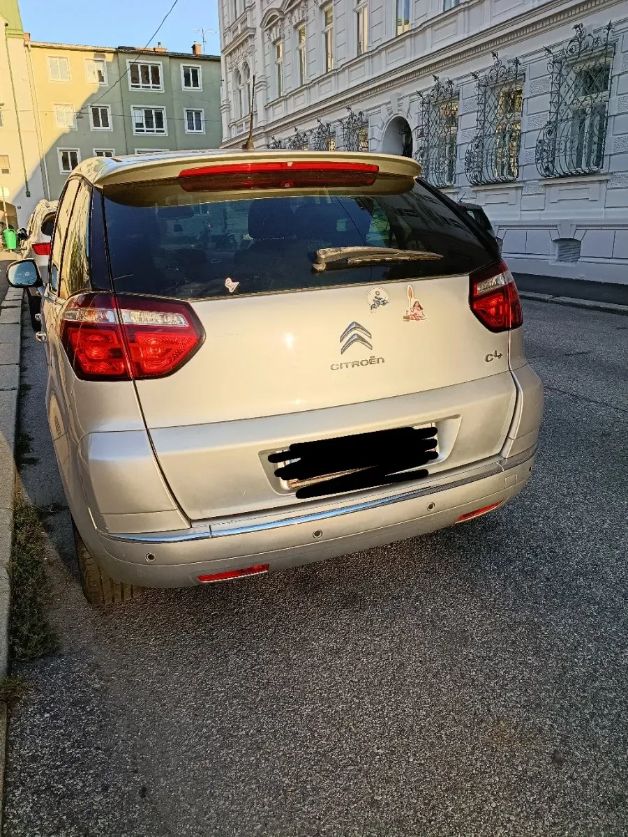 Citroen C4 Picasso 2012 photo 2