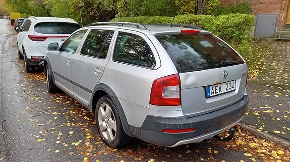 Skoda Octavia Scout 2010 photo 3