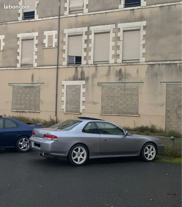 Honda Prelude 1997 photo 2