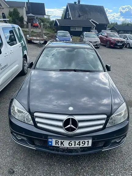 Mercedes-Benz C180