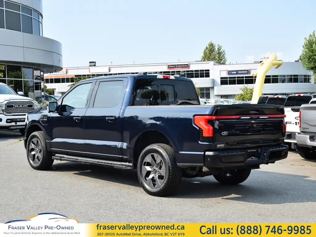 Ford F-150 Lightning 2023 photo 3