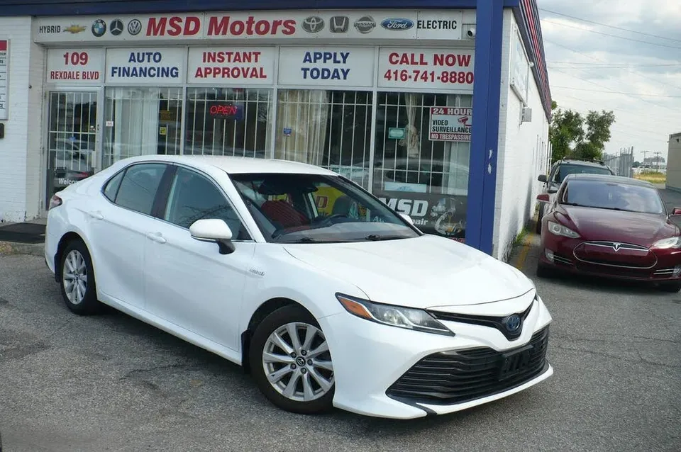 Toyota Camry 2020 photo 2