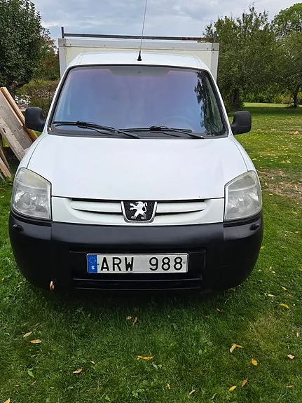 Peugeot Partner 2008 photo 2