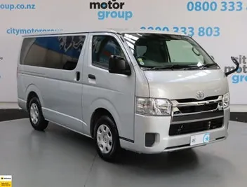 Toyota Hiace 2021 photo 2