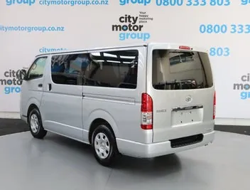 Toyota Hiace 2021 photo 3