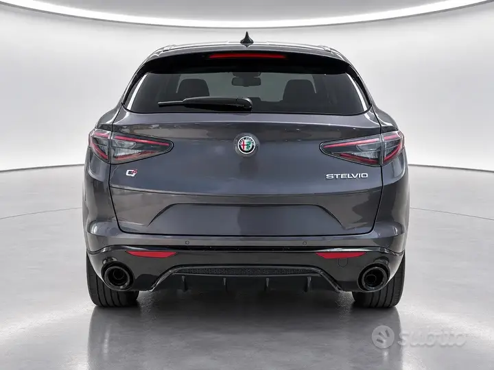 Alfa Romeo Stelvio 2024 photo 4