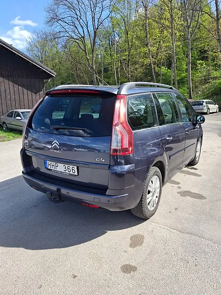 Citroen Grand C4 Picasso 2010 photo 5