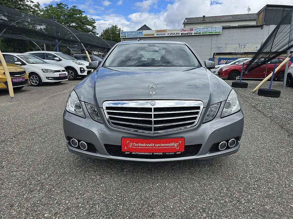 Mercedes-Benz E-Class 2010 photo 2